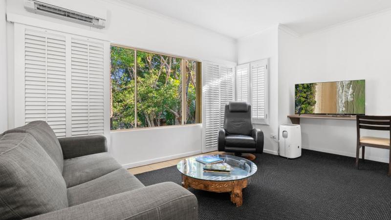 Palm Bliss Studio - image 17