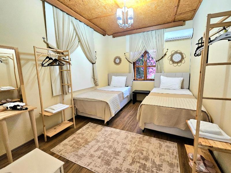 Burcu Guest Home - image 14