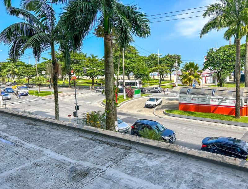 Apto estiloso e climatizado com wi-fi a beira mar - image 2