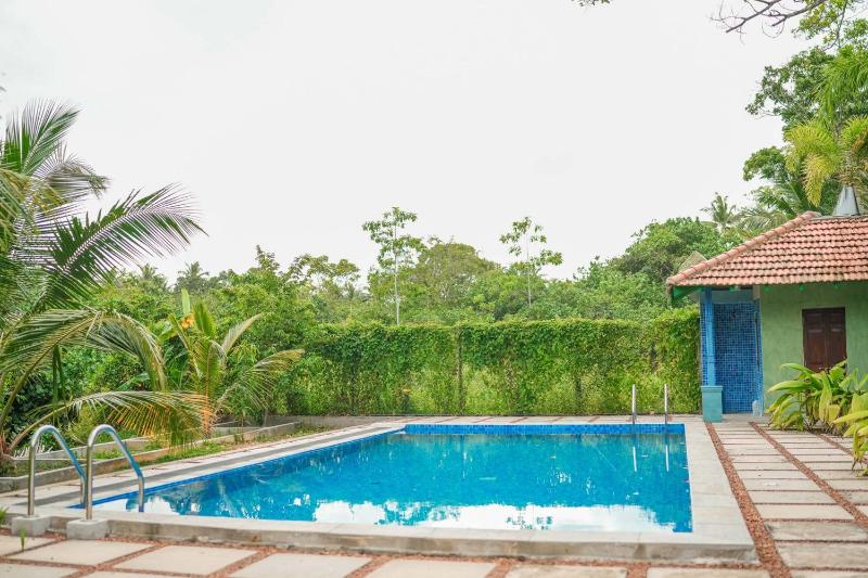 Beach Club Bungalow Induruwa - image 43