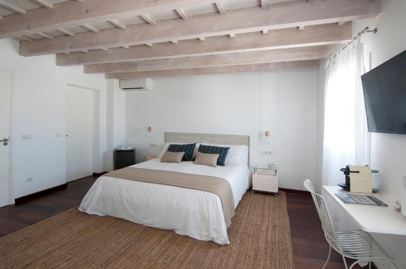 Suite with Terrace image 4