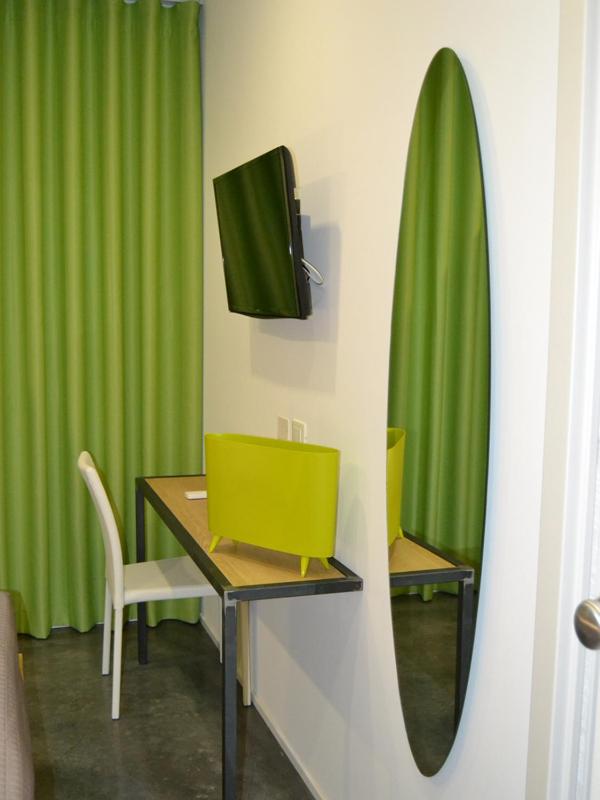 Deluxe Single Room image 4