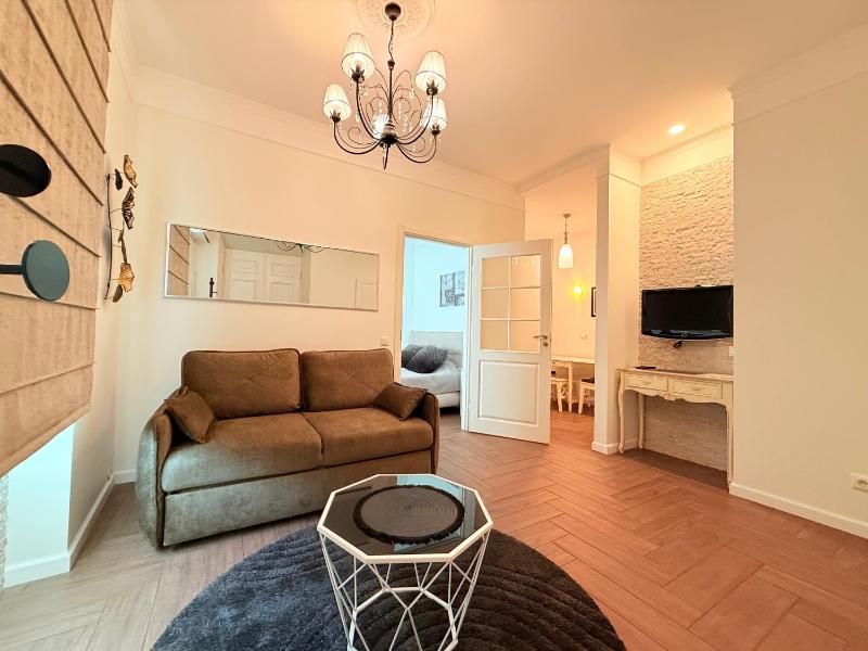Vilnius Symphony Apartments - image 3