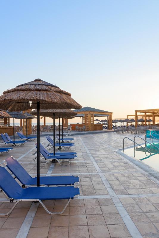 Avra Beach Resort - image 8