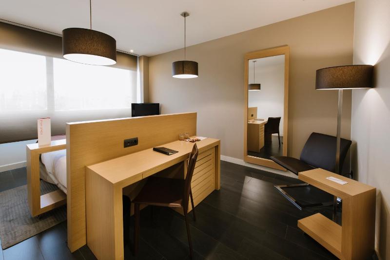 Double Room with Extra Bed image 4