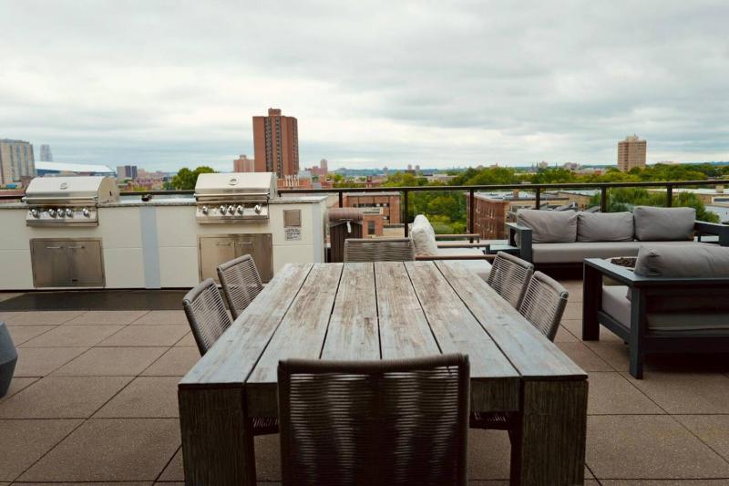 Scenic Terrace Stay Near Walker Art Center & Shops - image 20