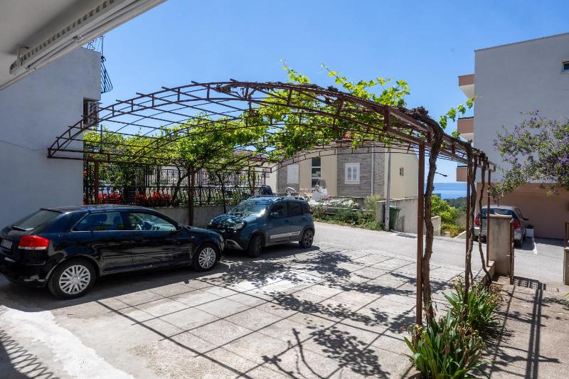 Apartments Julijana - image 8