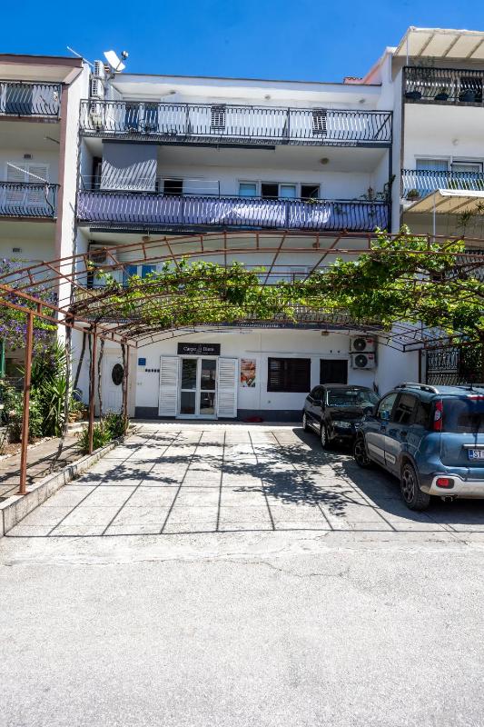 Apartments Julijana - image 9