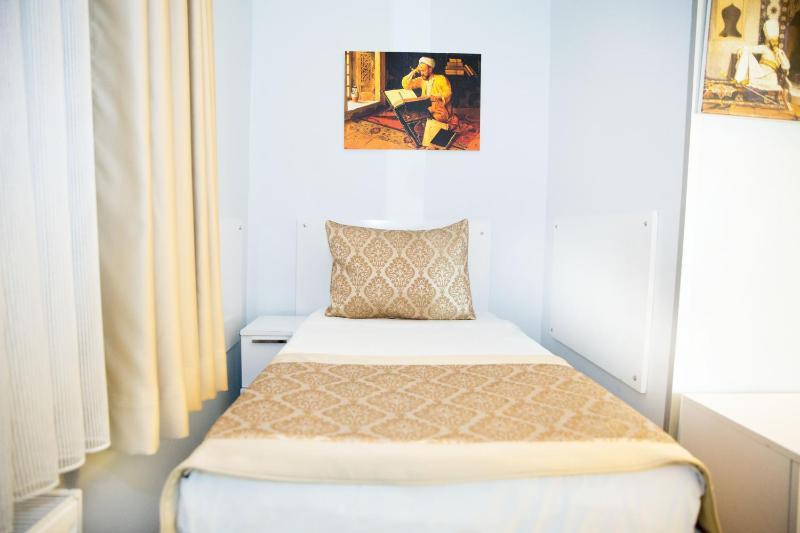 Triple Room image 2