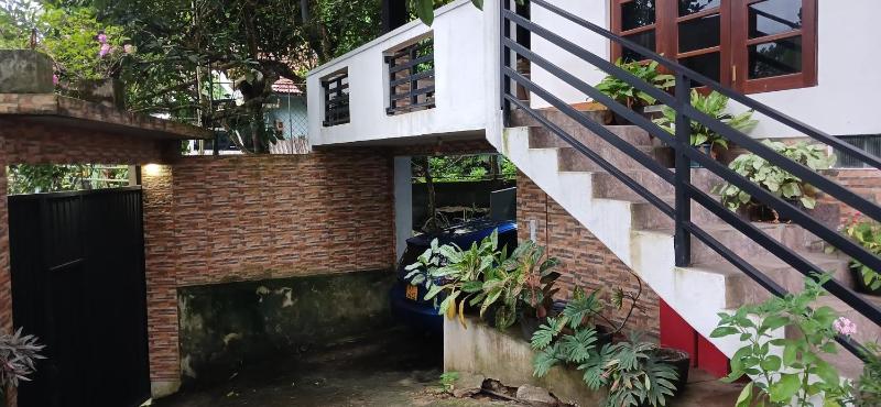 Tulip Heights Apartment - image 10
