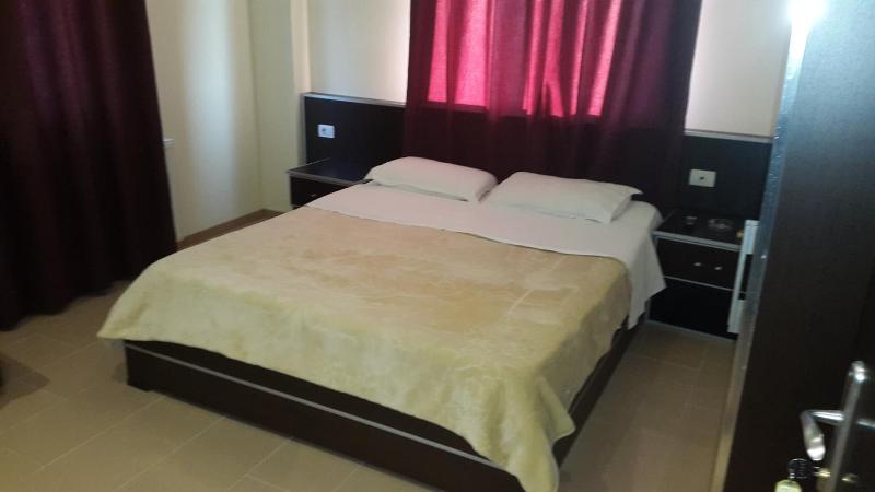 Double Room image 3