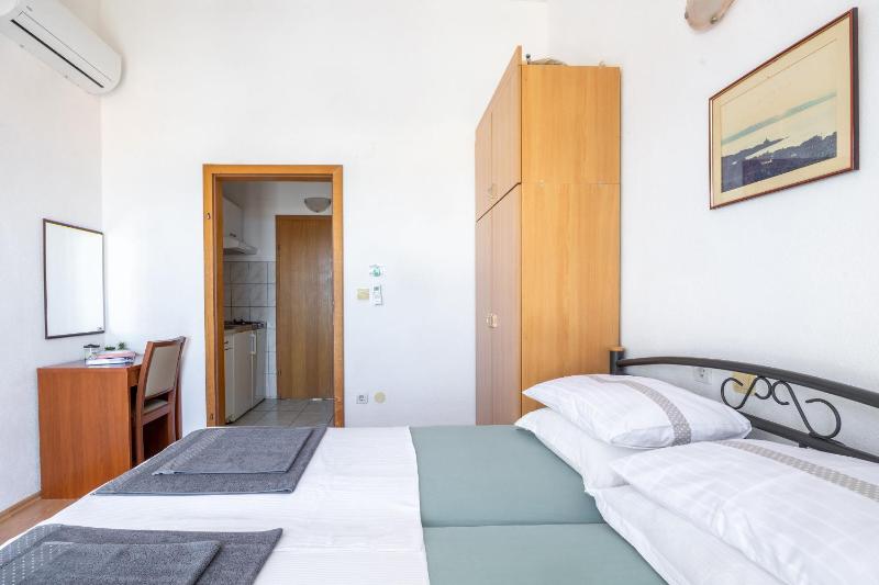 Apartments Julijana - image 21