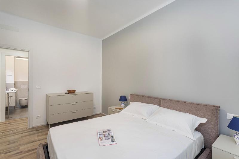 Quinto Modern Flat by Wonderful Italy - image 7