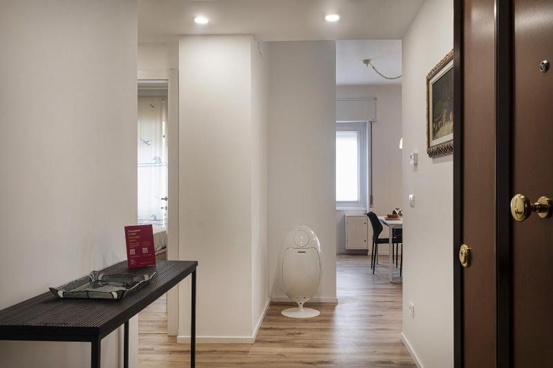 Quinto Modern Flat by Wonderful Italy - image 9