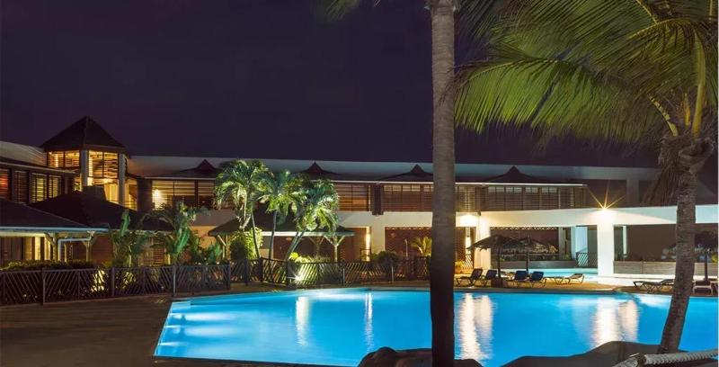 Charmant studio à Saint François 25 m² avec piscine - image 3