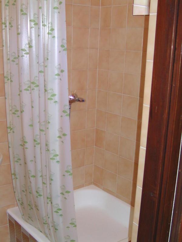 Double Room with Private Bathroom image 3