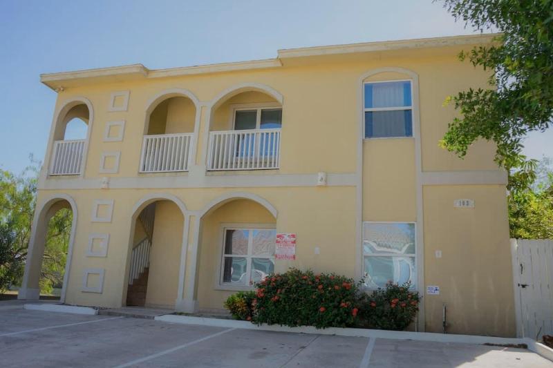 Walk to Beach Condo with Pool unit C - Island Morning Sun 3 - image 19
