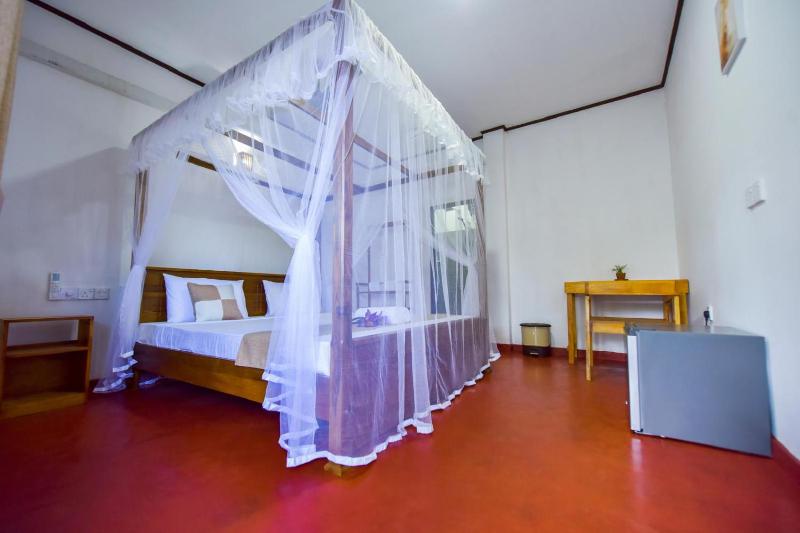 Sharasvee Nature Villa - image 5