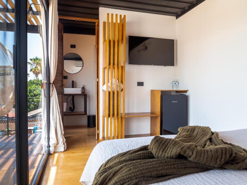 InHouse Glamping Hotel La Paz - image 10
