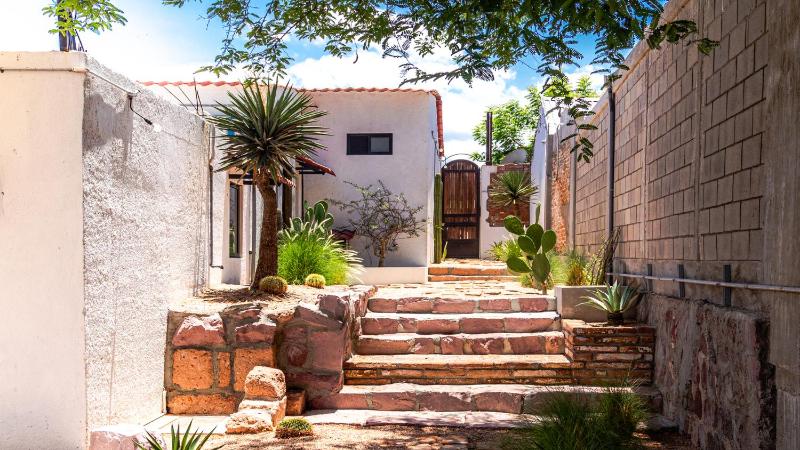 InHouse Glamping Hotel La Paz - image 32