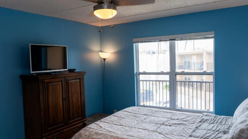 Surfside I #304 condo - image 43