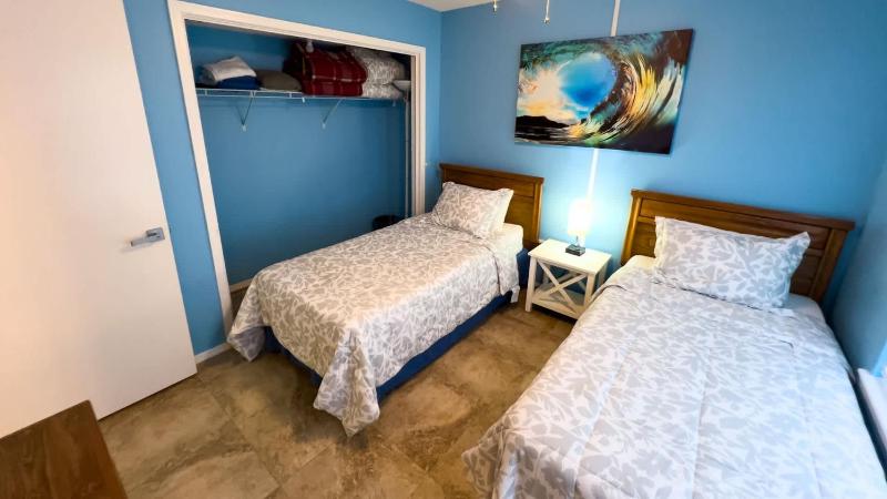 Surfside I #304 condo - image 17