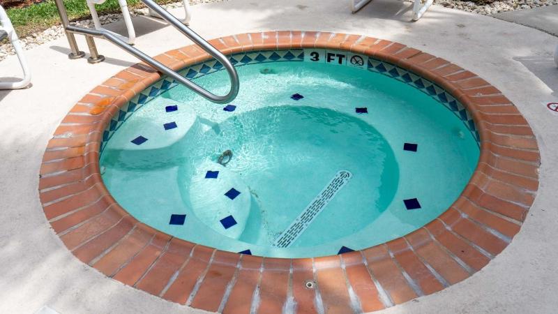 Surfside I #304 condo - image 11