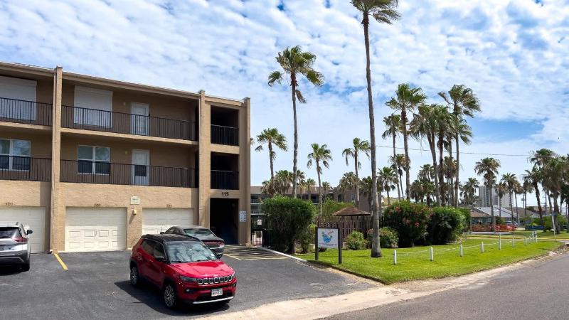Surfside I #304 condo - image 40