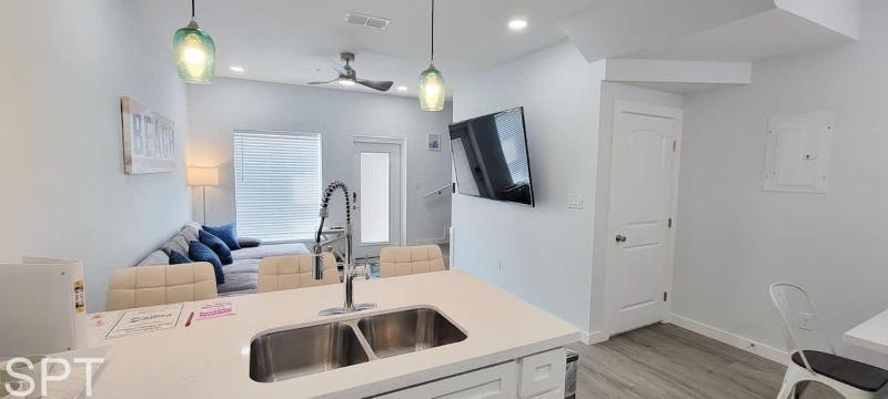 Villas de Laguna 2 townhouse - image 16