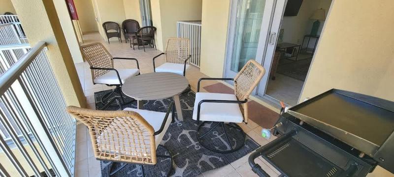 Las Verandas home - image 5
