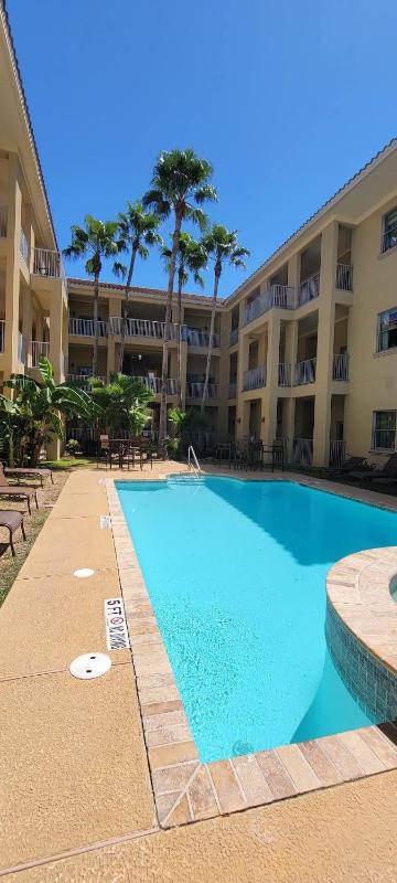 Las Verandas home - image 11