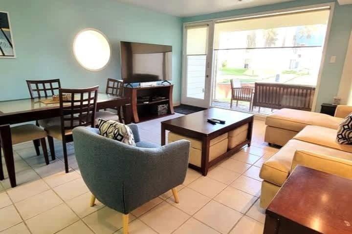 Renovated Beachfront Condo with 2 Pools Tons of Beds Bahia Mar #426 - image 43