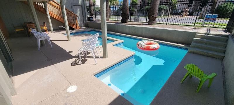 Huge Beachview Home Pool Updated - image 49