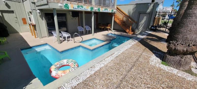 Huge Beachview Home Pool Updated - image 38