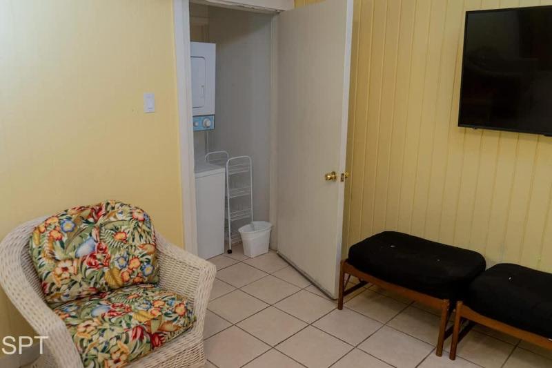 Caribbean Vibes House home - image 47