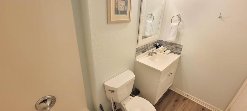 Cora Lee Beachview condo - image 37