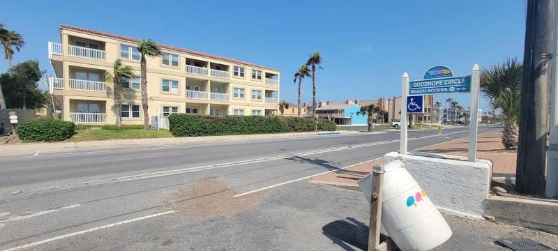 Cora Lee Beachview condo - image 39