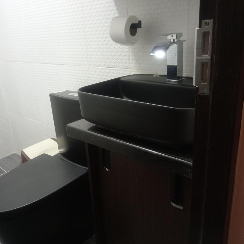 hermosotematico y espacioso departamento - image 7