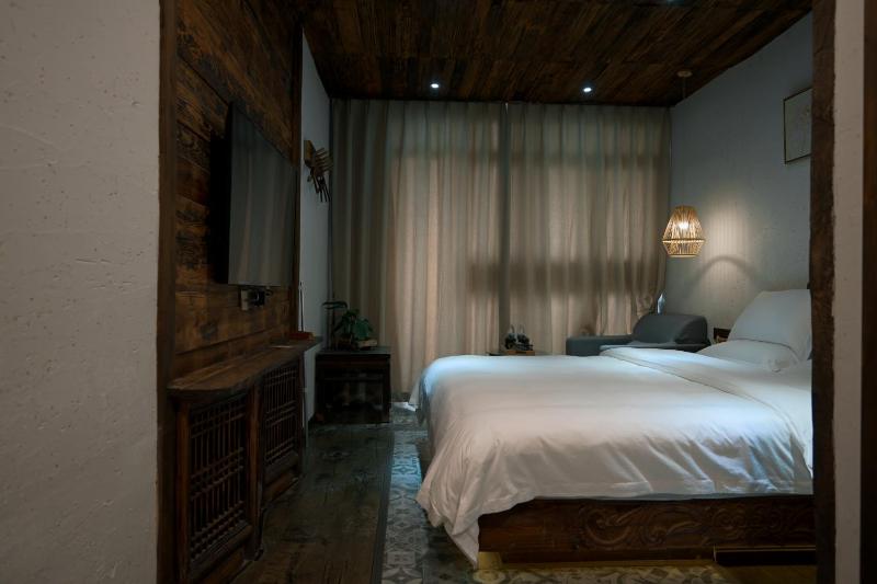 Old Story Inn Lijiang Old Town - image 9