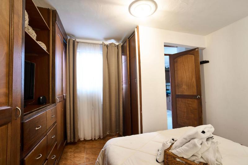 Casa grande cerca al Poblado - image 15