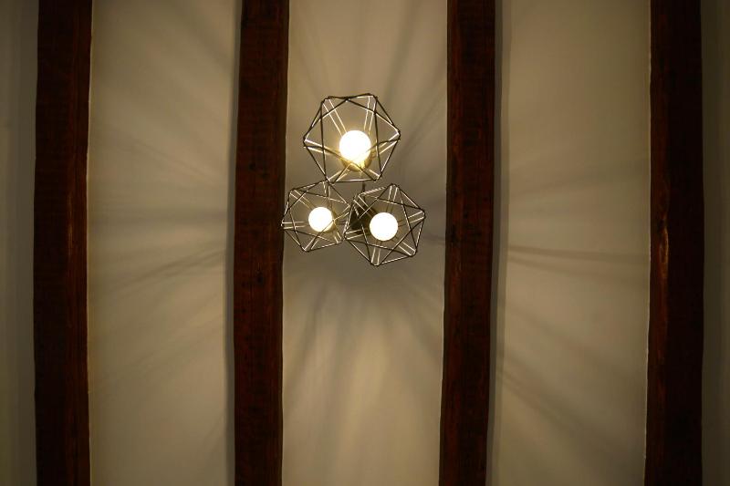 One-Bedroom Apartment image 3