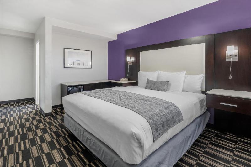 SureStay Hotel by Best Western Beverly Hills West LA - image 10