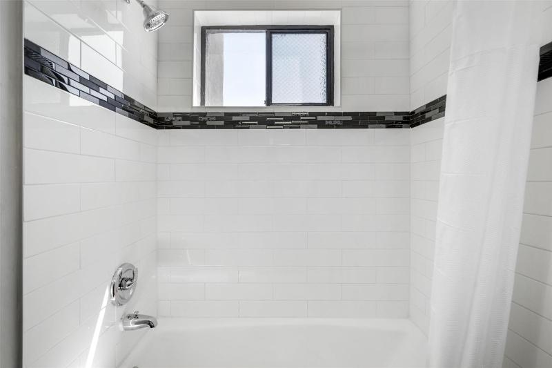 SureStay Hotel by Best Western Beverly Hills West LA - image 11