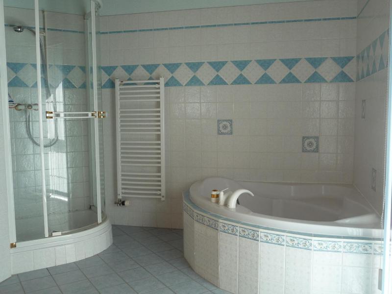 Double Room with Private Bathroom image 4