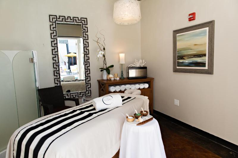 The Pearl Hotel - image 20