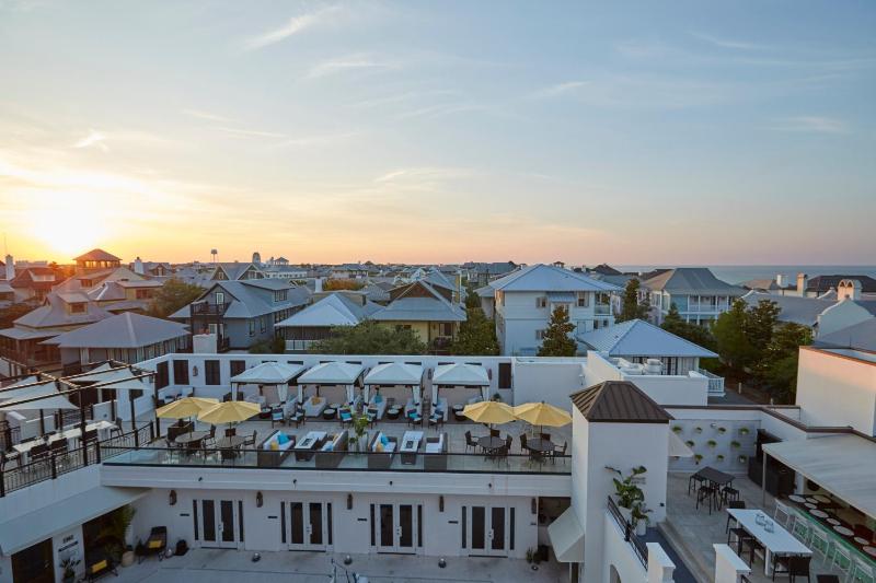 The Pearl Hotel - image 17