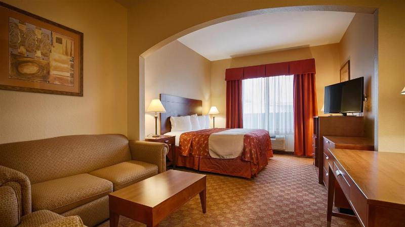 1 King Bed Suite Non Smoking image 1