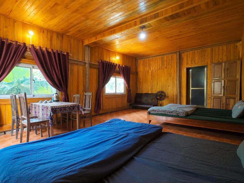 Giay's Local House - image 13