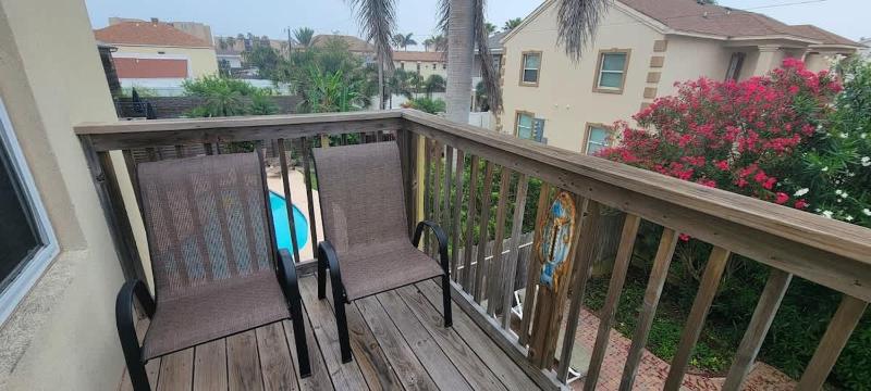 Beach & Palms condo condo - image 20