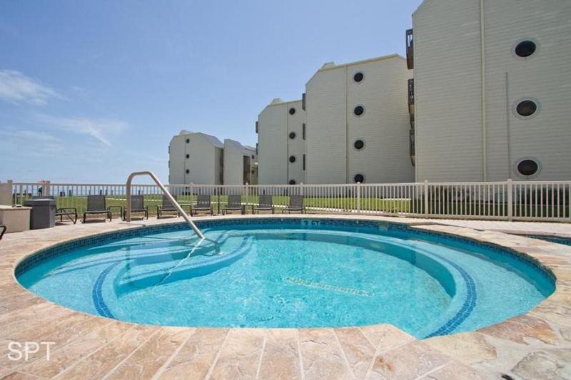 Bahia Mar 418 condo - image 5